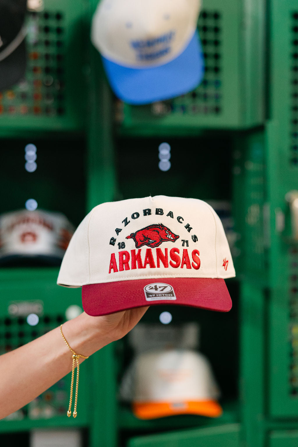 Arkansas Razorbacks Natural Arcitext 47 Hitch RF